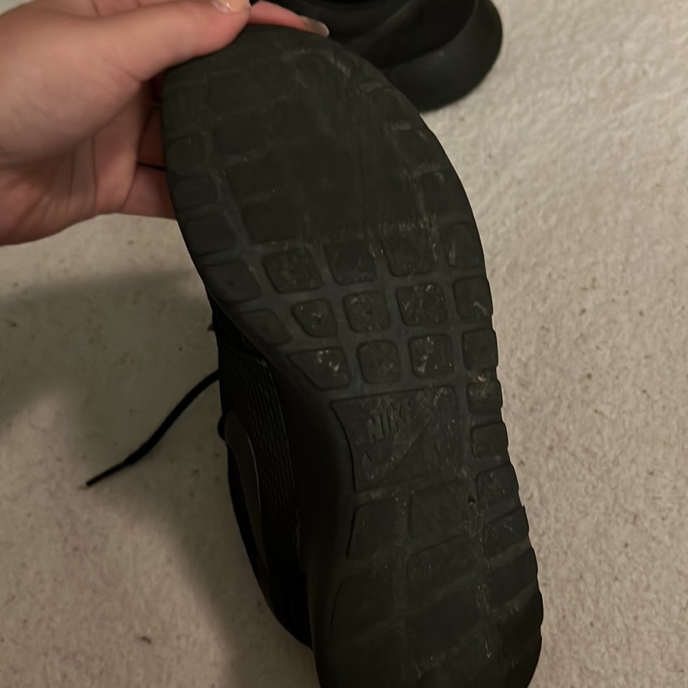 Nike Roches!! - Picture 2 of 6